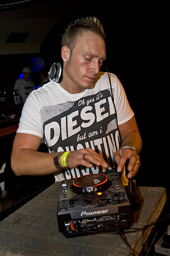 DJ Dean