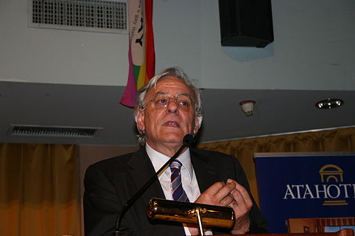 Cesare Salvi