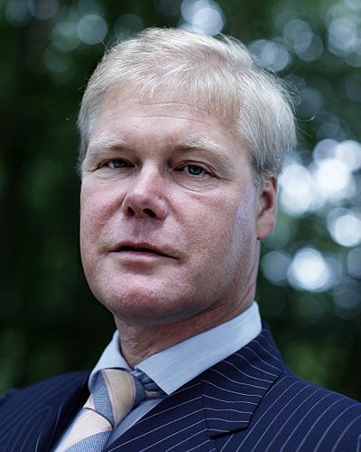 Robin L.O. LINSCHOTEN