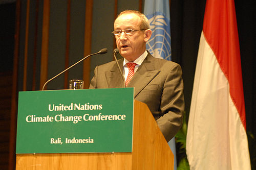 Yvo De Boer