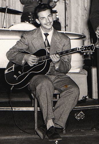 Ronnie Singer