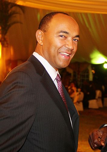 Peter Kenneth