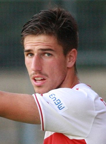 Milos Degenek
