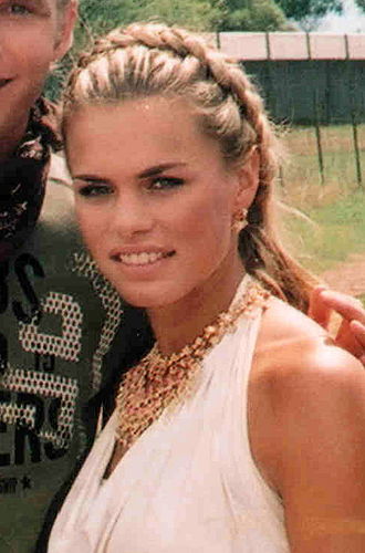 Nicolette Dam