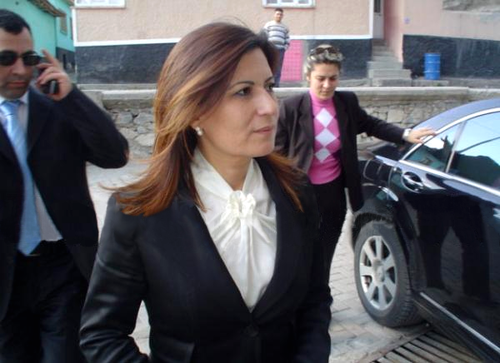 Nimet Bas