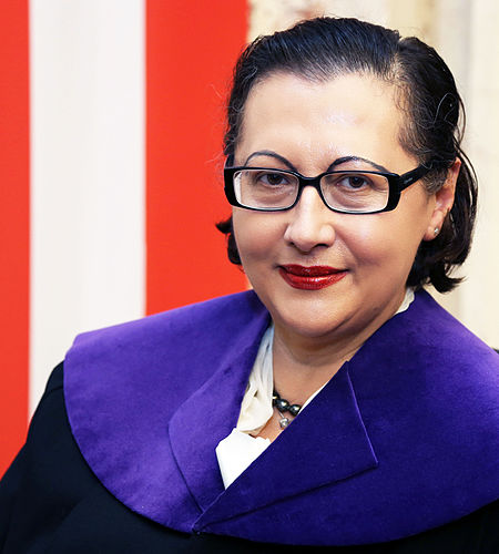 Lilian Hofmeister