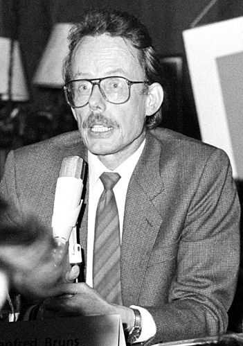 Manfred Bruns