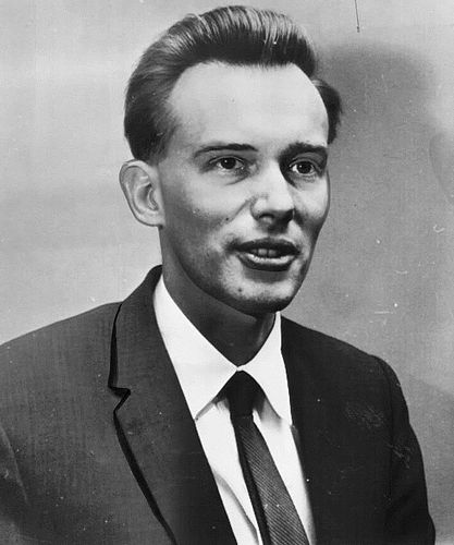 Malcolm Wilde Browne