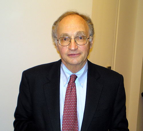 Louis Uchitelle
