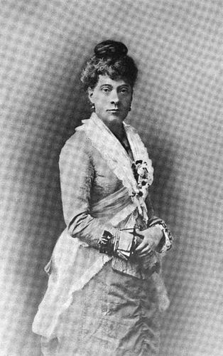 Nora Perry