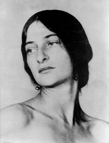 Stella Bloch