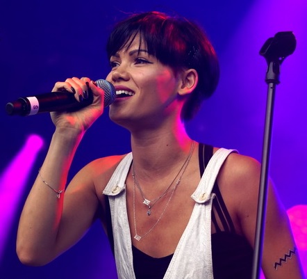 Sinead Harnett