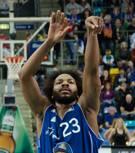 Quantez Robertson