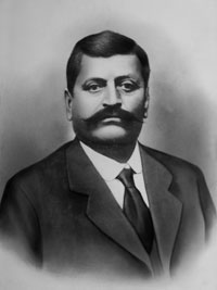 Lazaros Sarantoglou