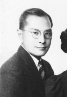 Father: Eisuke Ono