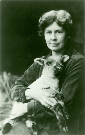 Dorothy Lathrop