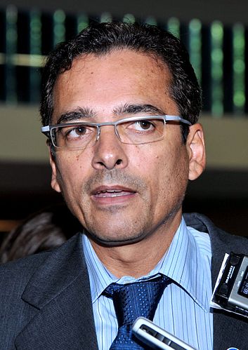 Protogenes Queiroz