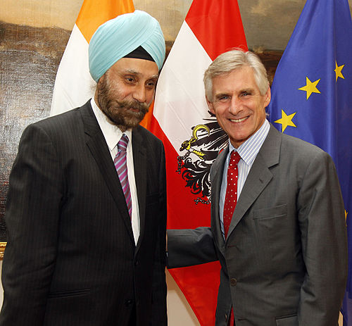 Navtej Sarna