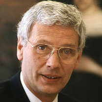 Hans Van den Broek