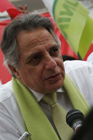 Manuel Cuadros