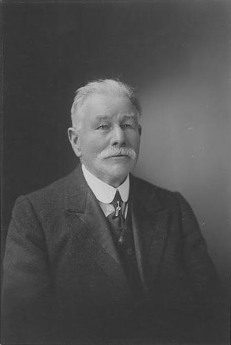 Stephen Barker