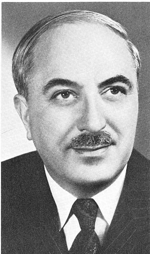 Lawrence Langner
