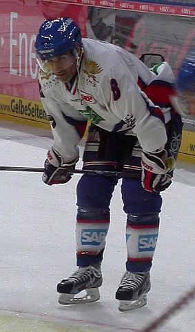 Yanick Lehoux