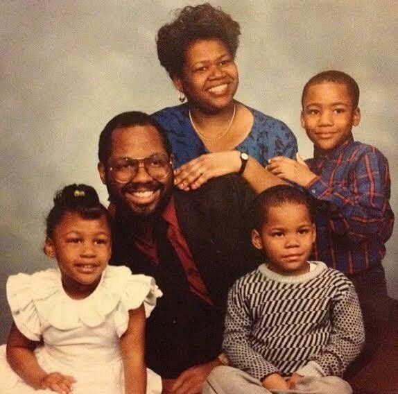Mother: Beverly Glover