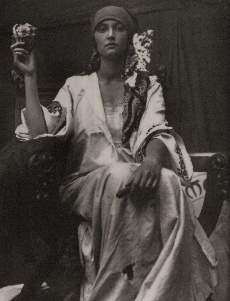 Daughter: Jaroslava Muchová Syllabová
