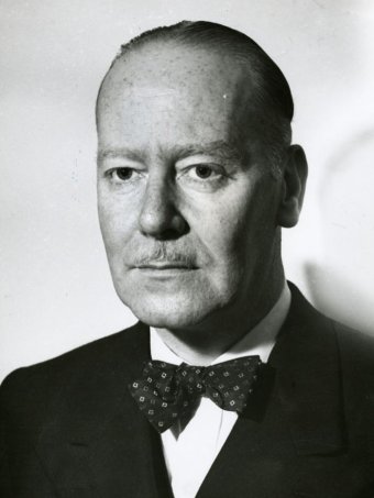 colleague: Kenneth Slessor