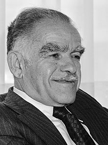 comrade-in-arms: Yitzhak Shamir