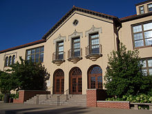 Education period of Martha Gellhorn in John Burroughs School