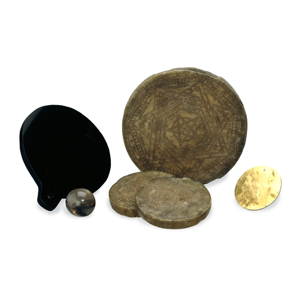 Gallery of John Dee