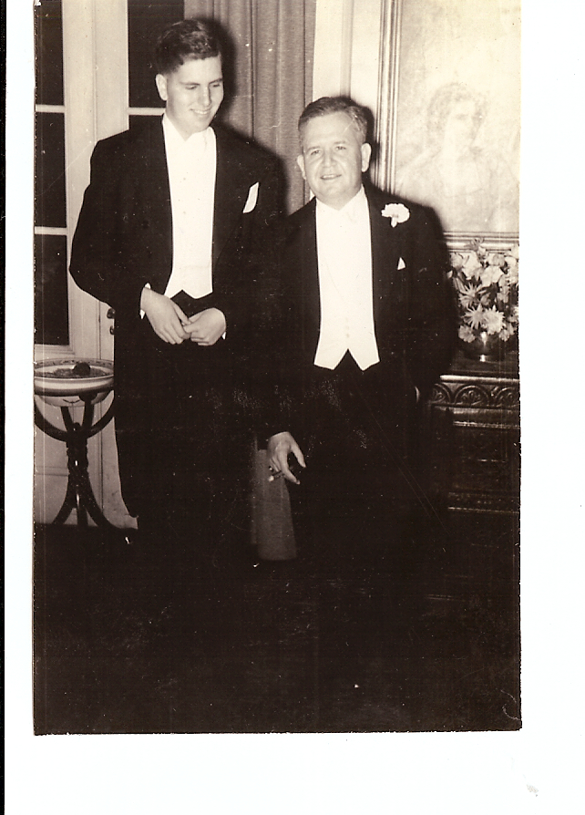 Son: Everett Lee DeGolyer