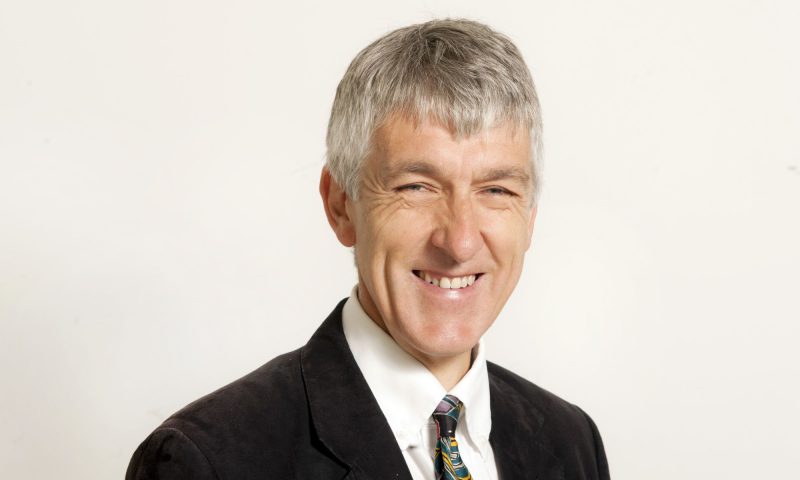 Career period of Larry Elliott in career