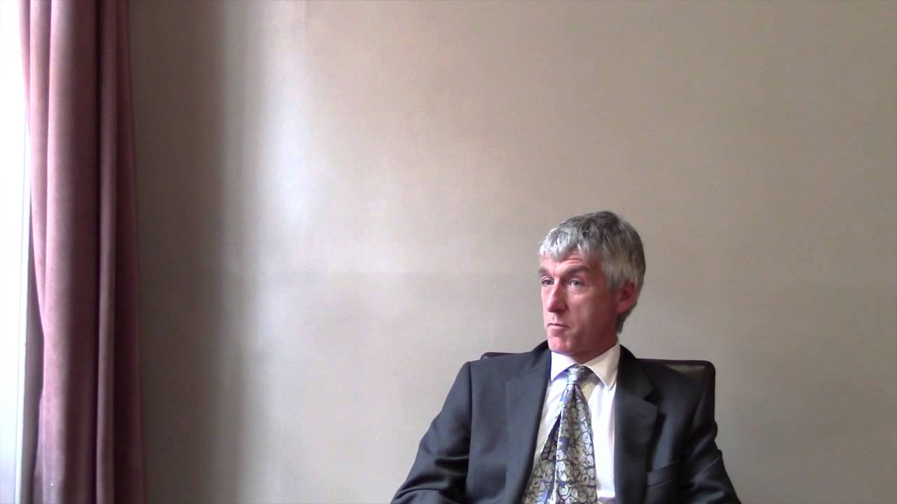 Career period of Larry Elliott in career