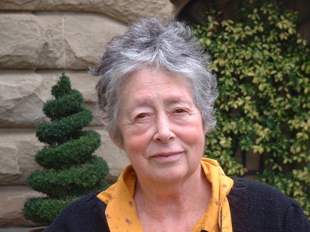 Eve Borsook