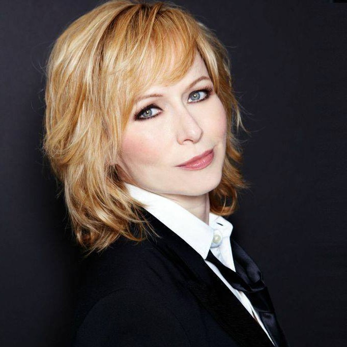 Wife: Karen Oberlin