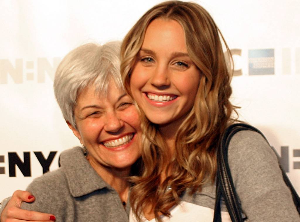 Mother: Lynn Bynes