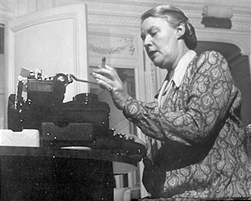 Gallery of Dorothy Thompson