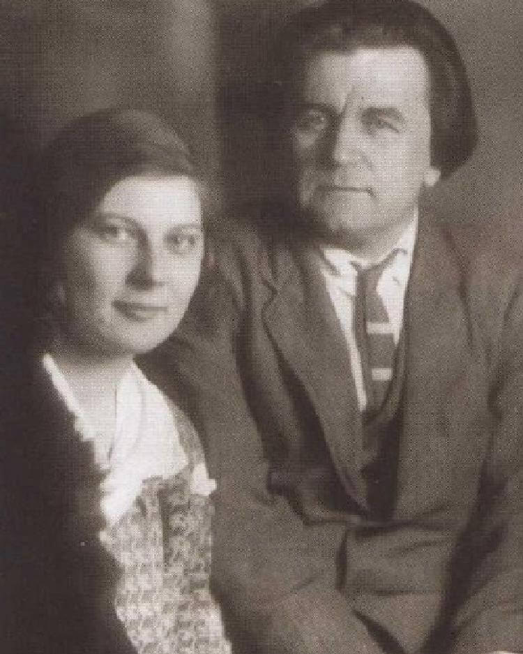Wife: Natalia Andreevna Manchenko