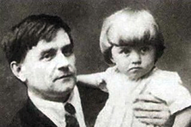 Daughter: Una Malevich