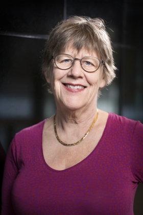 granddaughter : Agnes Wold