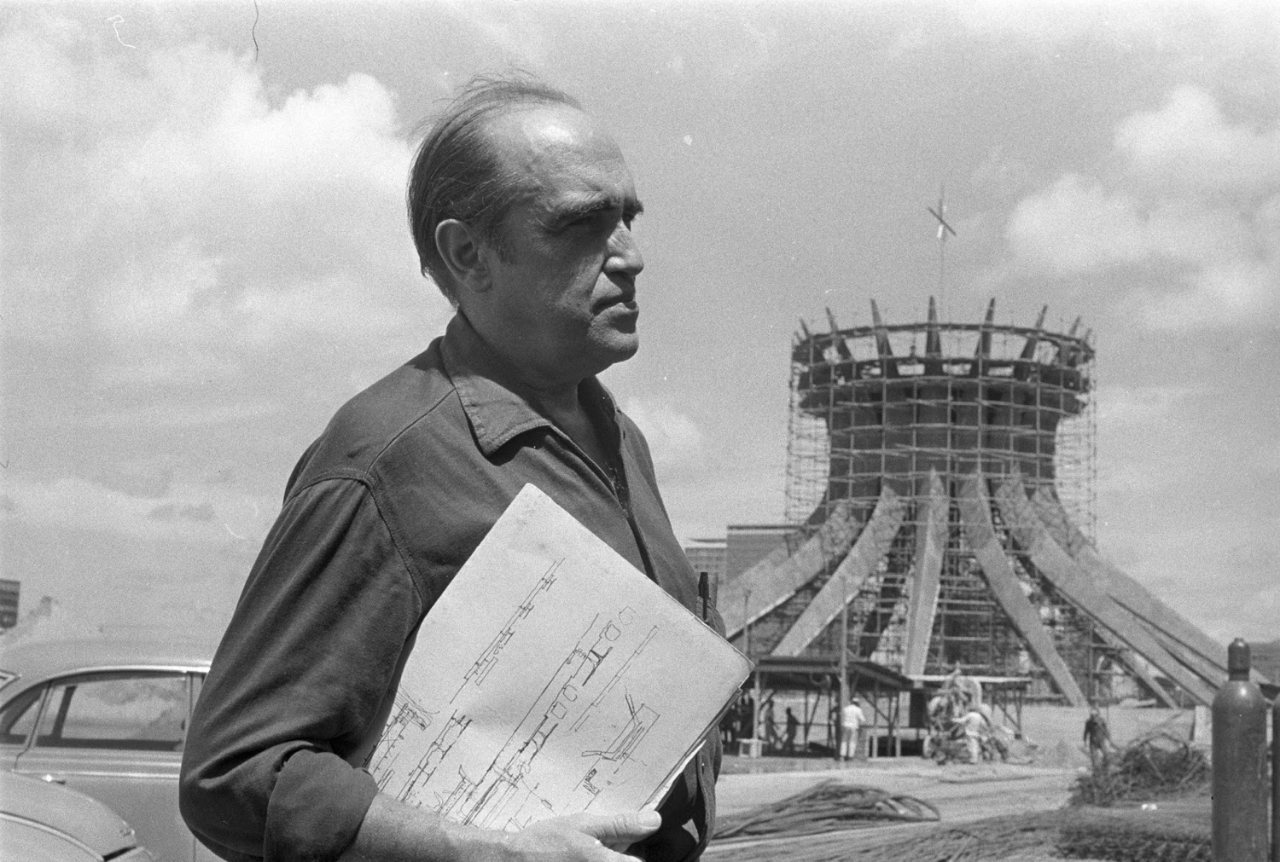 colleague: Oscar Niemeyer