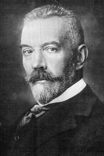THEOBALD VON BETHMANN-HOLLWEG