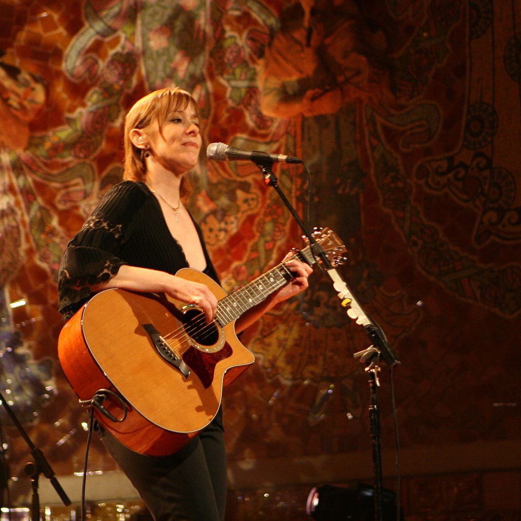 stepdaughter: Suzanne Vega  