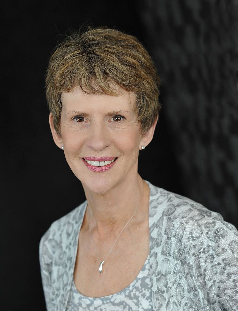 Friend: Susan Elizabeth Phillips 