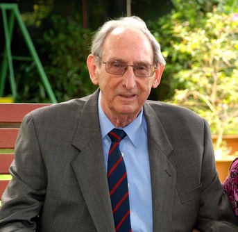 Father: Gordon Raymond Prior