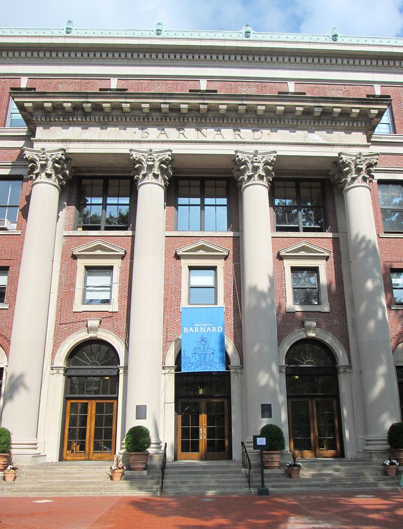 Education period of Thulani Davis in Barnard College