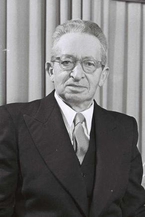ITZHAK BEN-ZVI
